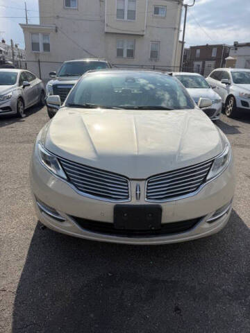 2015 Lincoln MKZ Hybrid FWD photo