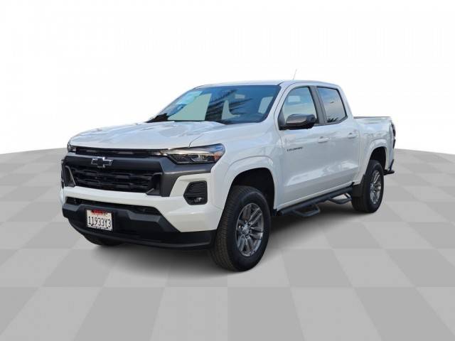 2023 Chevrolet Colorado 2WD LT RWD photo