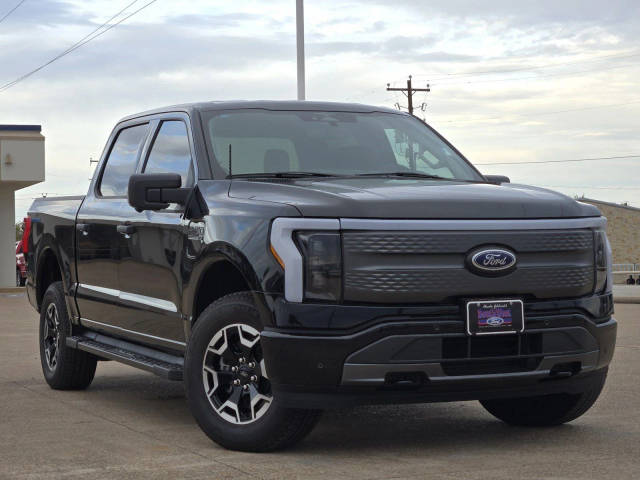 2023 Ford F-150 Lightning XLT AWD photo