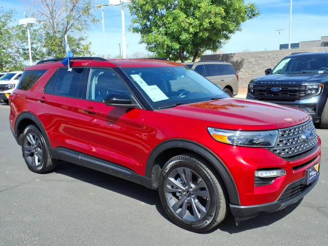 2023 Ford Explorer XLT 4WD photo