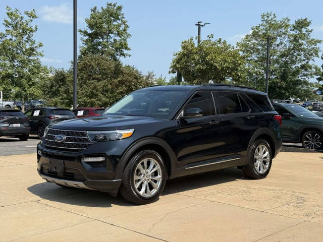 2023 Ford Explorer XLT 4WD photo