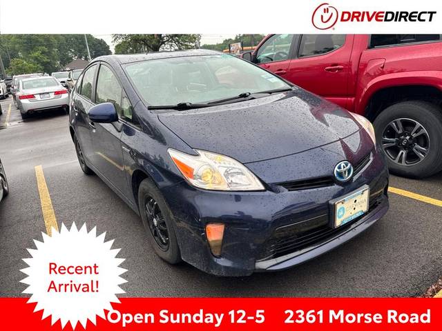 2015 Toyota Prius Four FWD photo