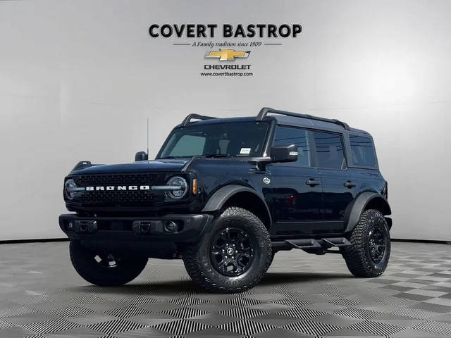 2023 Ford Bronco 4 Door Wildtrak 4WD photo