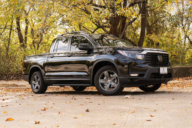 2023 Honda Ridgeline RTL AWD photo