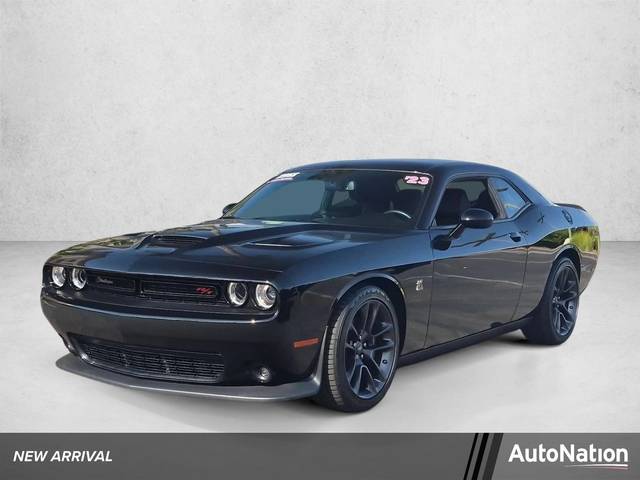 2023 Dodge Challenger R/T Scat Pack RWD photo