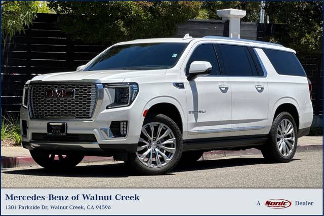 2022 GMC Yukon XL Denali 4WD photo