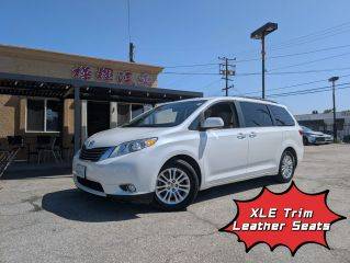 2015 Toyota Sienna XLE FWD photo