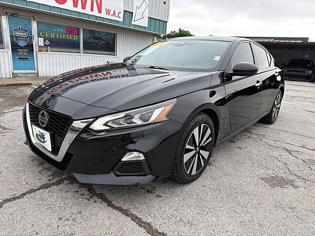 2022 Nissan Altima 2.5 SV FWD photo