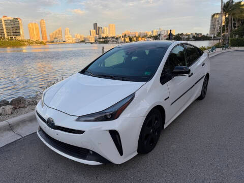 2022 Toyota Prius L Eco FWD photo