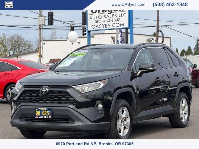 2021 Toyota RAV4 XLE AWD photo