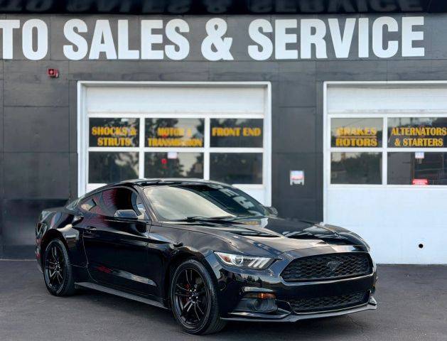 2015 Ford Mustang EcoBoost Premium RWD photo