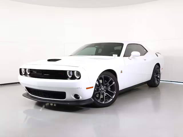 2023 Dodge Challenger R/T Scat Pack RWD photo
