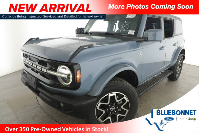 2023 Ford Bronco 4 Door Outer Banks 4WD photo