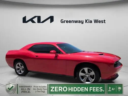 2020 Dodge Challenger SXT RWD photo