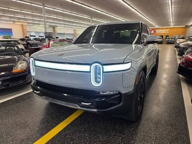 2022 Rivian R1T Adventure Package AWD photo