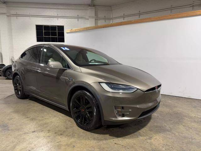 2016 Tesla Model X 75D AWD photo