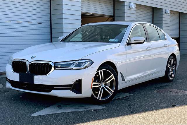 2022 BMW 5 Series 530i xDrive AWD photo