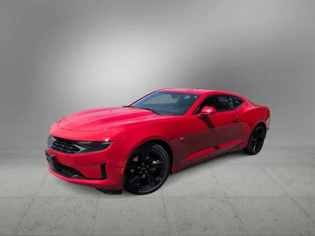 2022 Chevrolet Camaro 2LT RWD photo