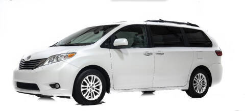 2015 Toyota Sienna XLE FWD photo