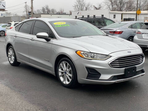 2019 Ford Fusion SE FWD photo