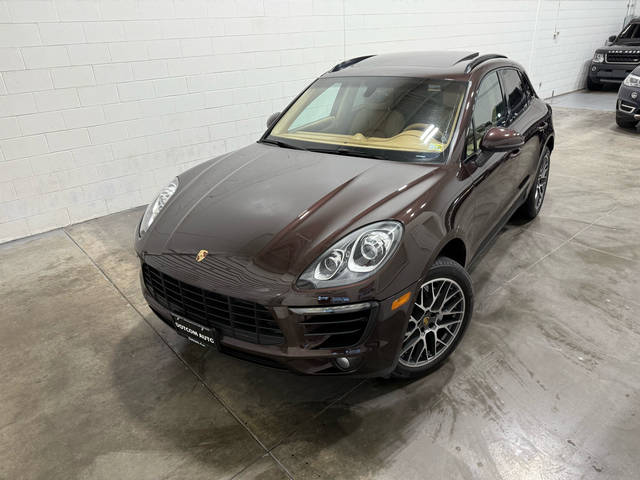 2015 Porsche Macan S AWD photo