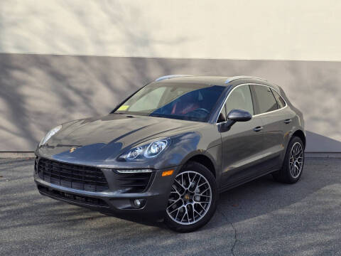 2016 Porsche Macan S AWD photo