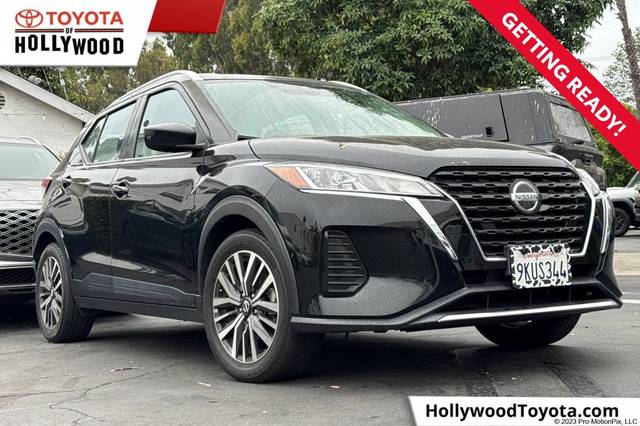 2021 Nissan Kicks SV FWD photo