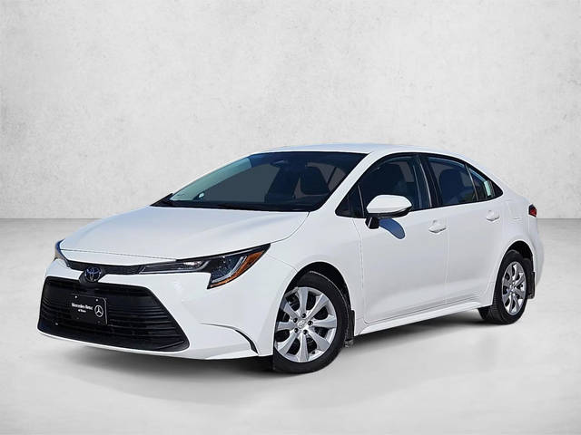 2023 Toyota Corolla LE FWD photo