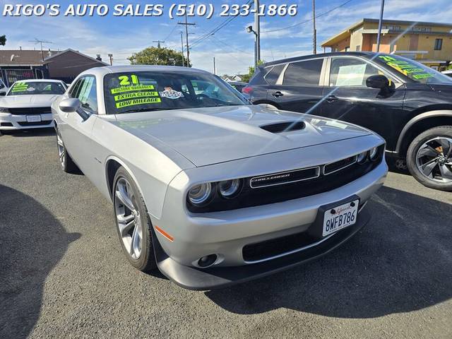 2021 Dodge Challenger R/T RWD photo