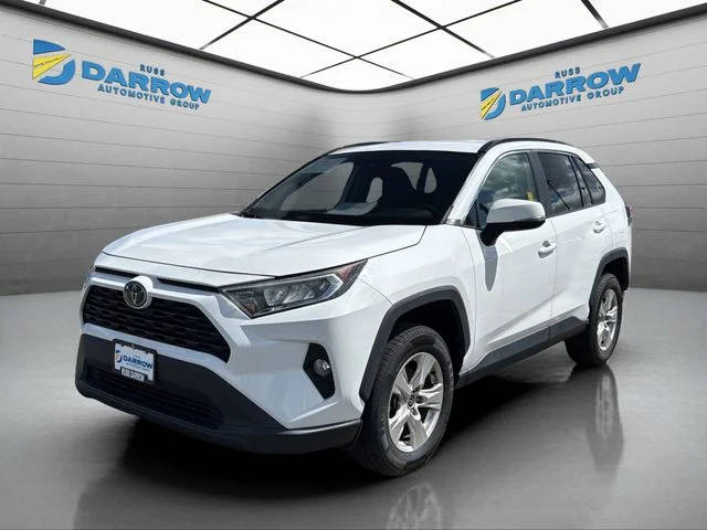 2021 Toyota RAV4 XLE FWD photo