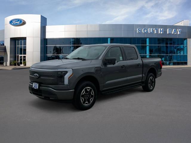 2023 Ford F-150 Lightning XLT AWD photo