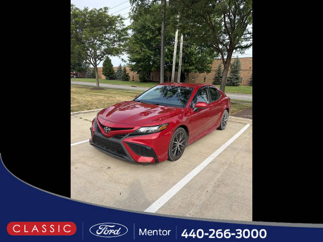 2021 Toyota Camry SE FWD photo