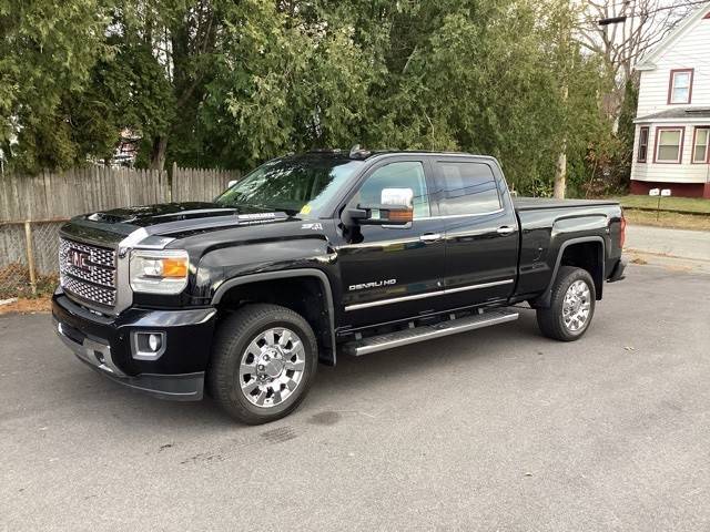 2019 GMC Sierra 3500HD Denali 4WD photo