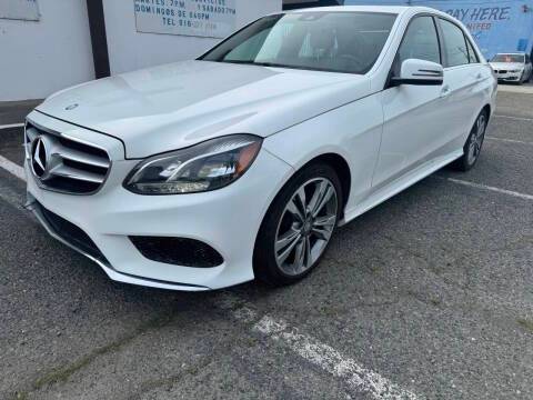 2016 Mercedes-Benz E-Class E 350 Sport RWD photo