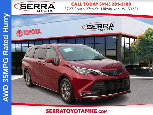2023 Toyota Sienna XLE AWD photo