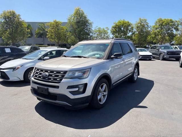 2016 Ford Explorer XLT 4WD photo