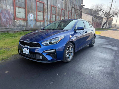 2021 Kia Forte LXS FWD photo