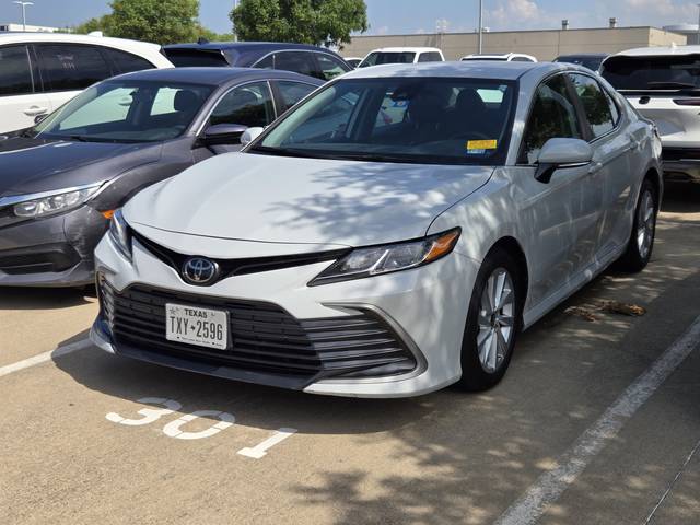 2023 Toyota Camry LE FWD photo