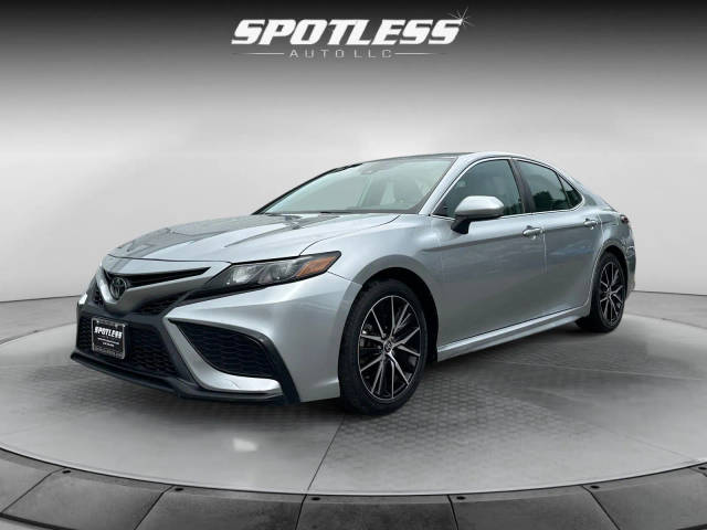 2021 Toyota Camry SE FWD photo