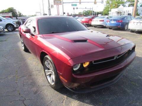 2021 Dodge Challenger SXT RWD photo