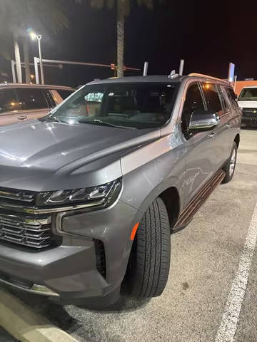 2022 Chevrolet Suburban Premier 4WD photo