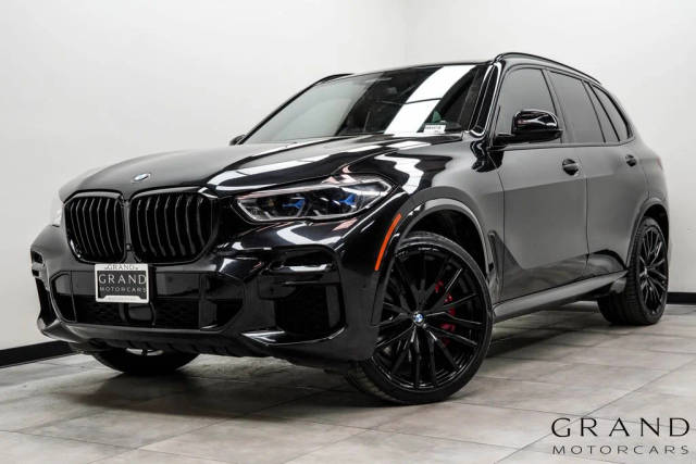 2022 BMW X5 M50i AWD photo