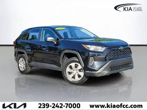 2023 Toyota RAV4 LE FWD photo