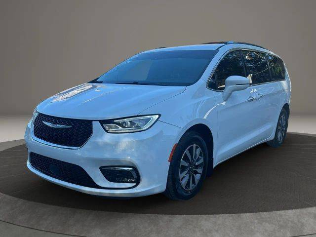 2021 Chrysler Pacifica Minivan Touring L FWD photo