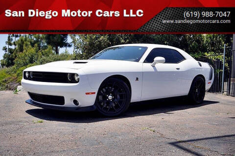 2015 Dodge Challenger R/T Scat Pack RWD photo