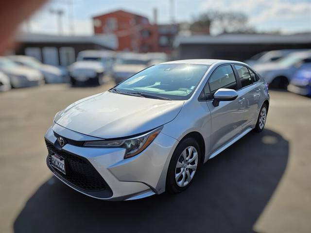 2021 Toyota Corolla LE FWD photo