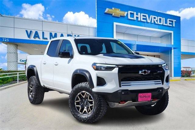 2023 Chevrolet Colorado 4WD ZR2 4WD photo