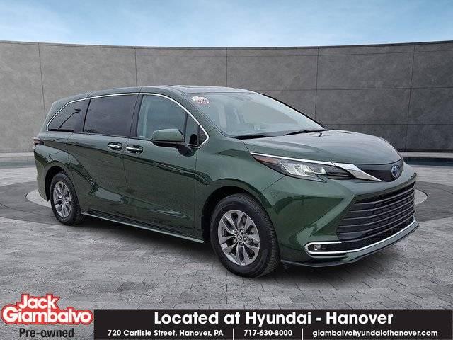 2023 Toyota Sienna XLE AWD photo