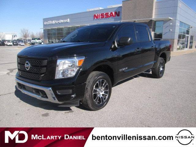 2022 Nissan Titan SV 4WD photo