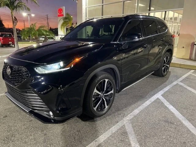 2021 Toyota Highlander XSE AWD photo